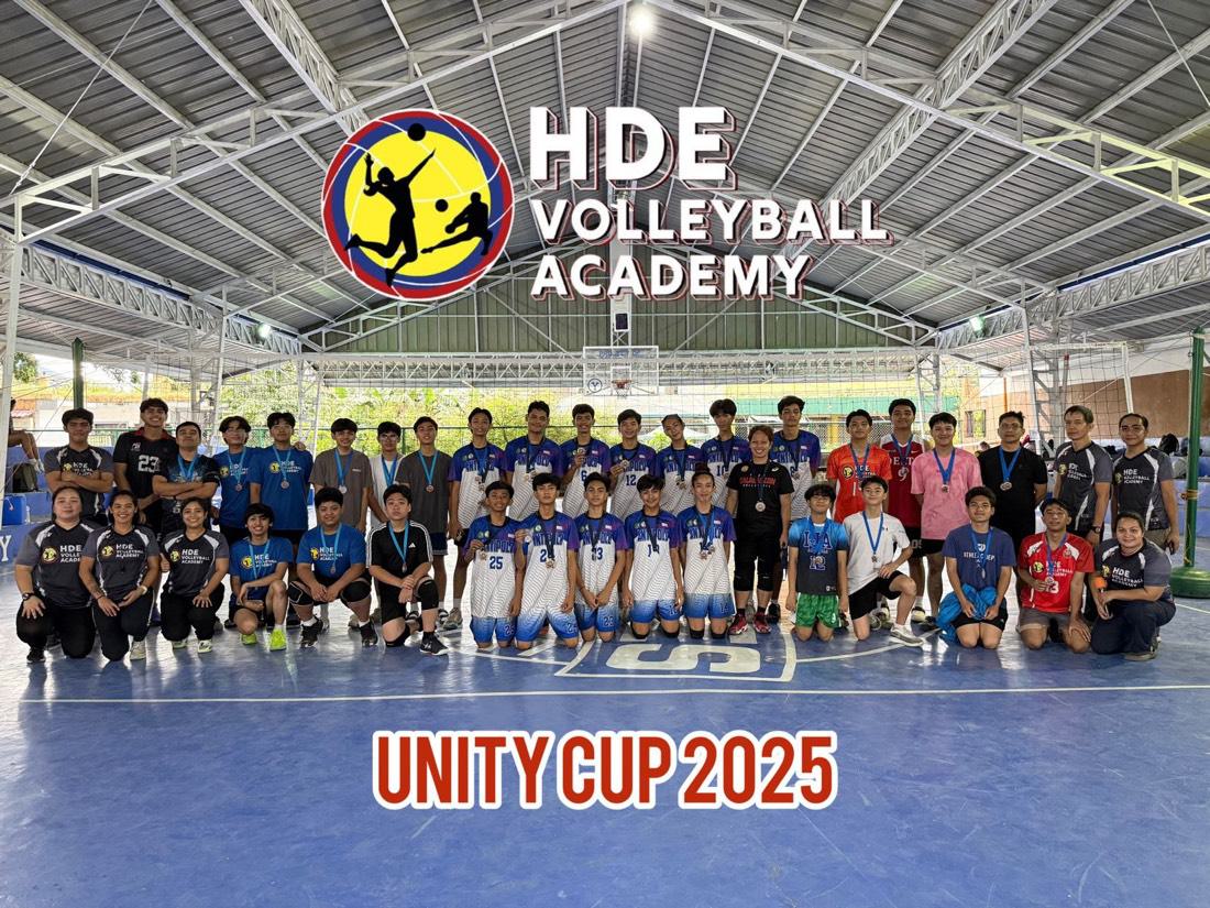 Teams and coaches at the HDE Unity Cup 2025 under the HDE Volleyball Academy banner